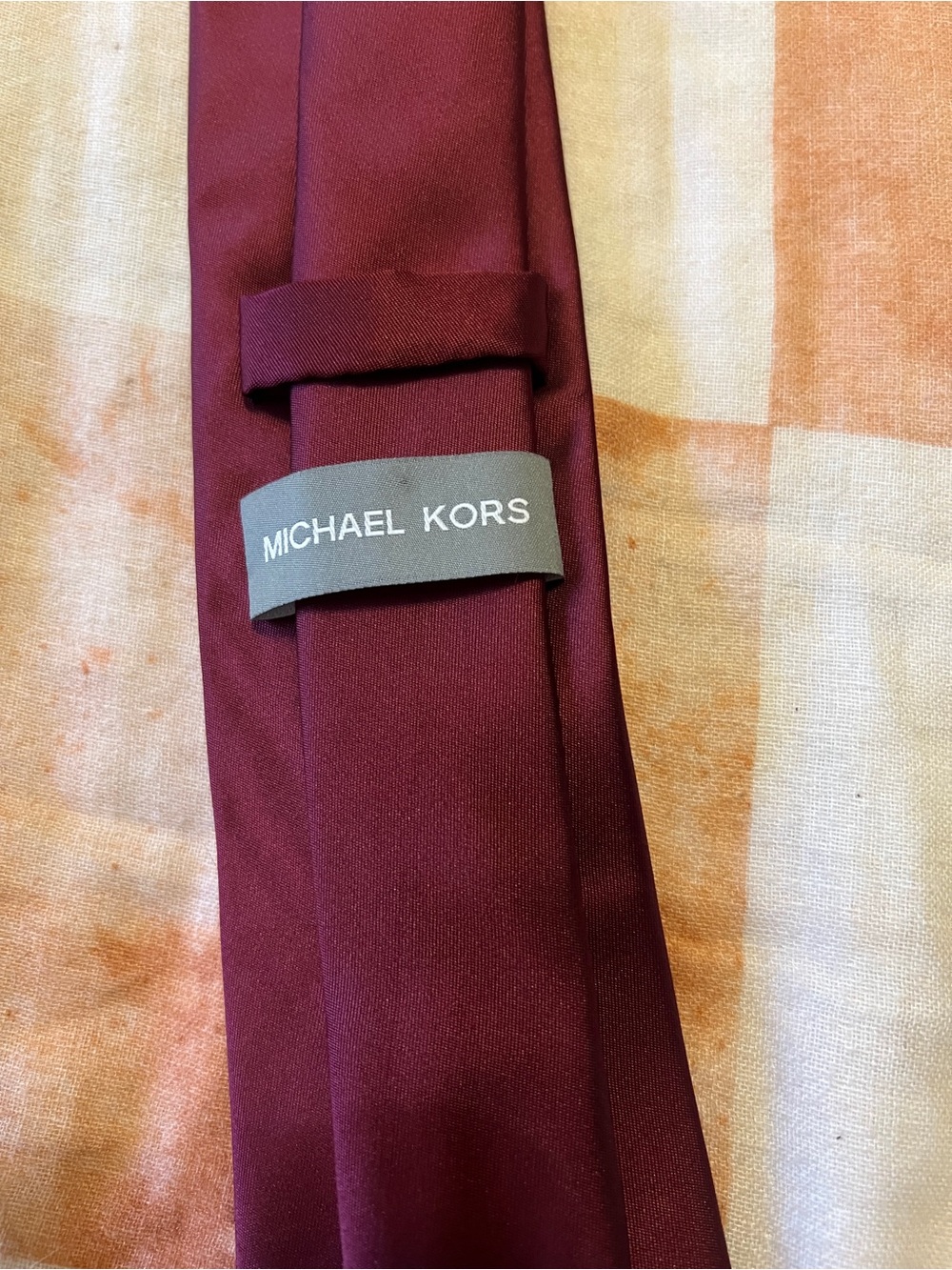 Michael Kors Solid Burgundy Men's Tie - Picture 4 of 7
